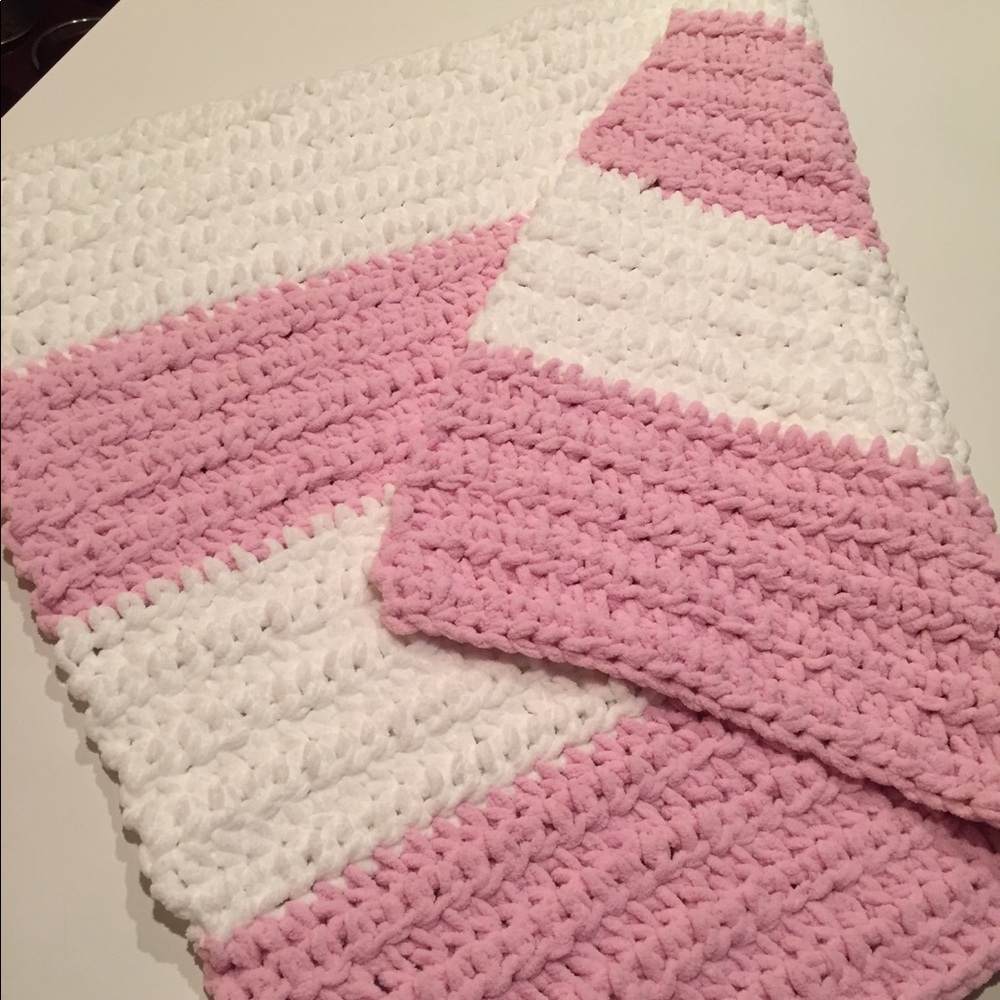 Hand Crocheted Baby Blanket - New - Just Made - Picture 5 of 9